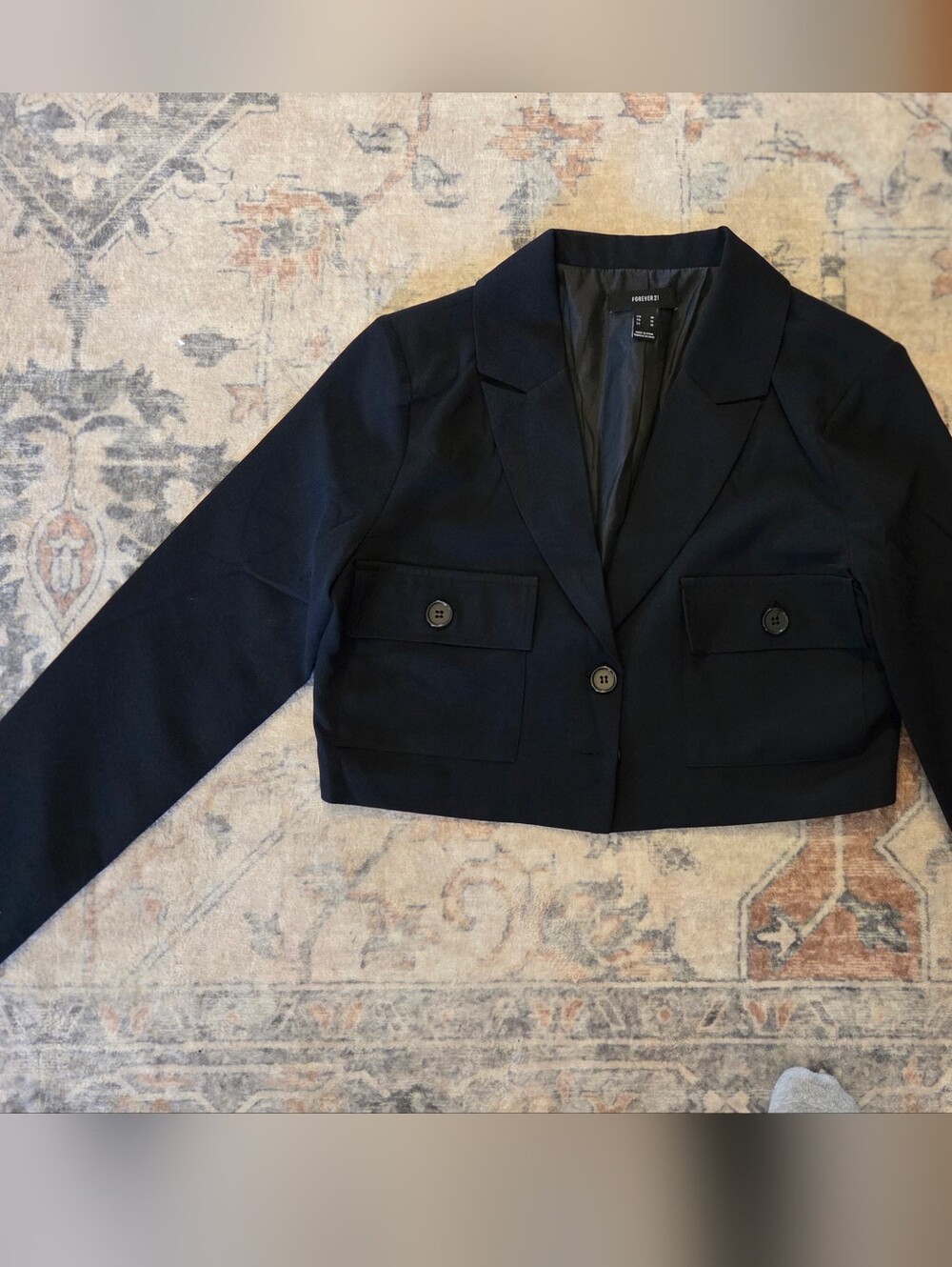 Forever 21 Black Tailored Cropped Blazer